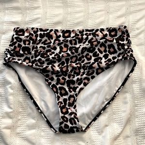 Leopard bikini bottom 2XL